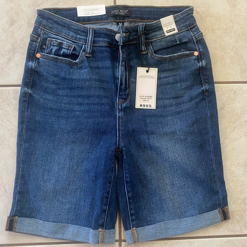 ✨NEW JUDY BLUE BERMUDA✨✨